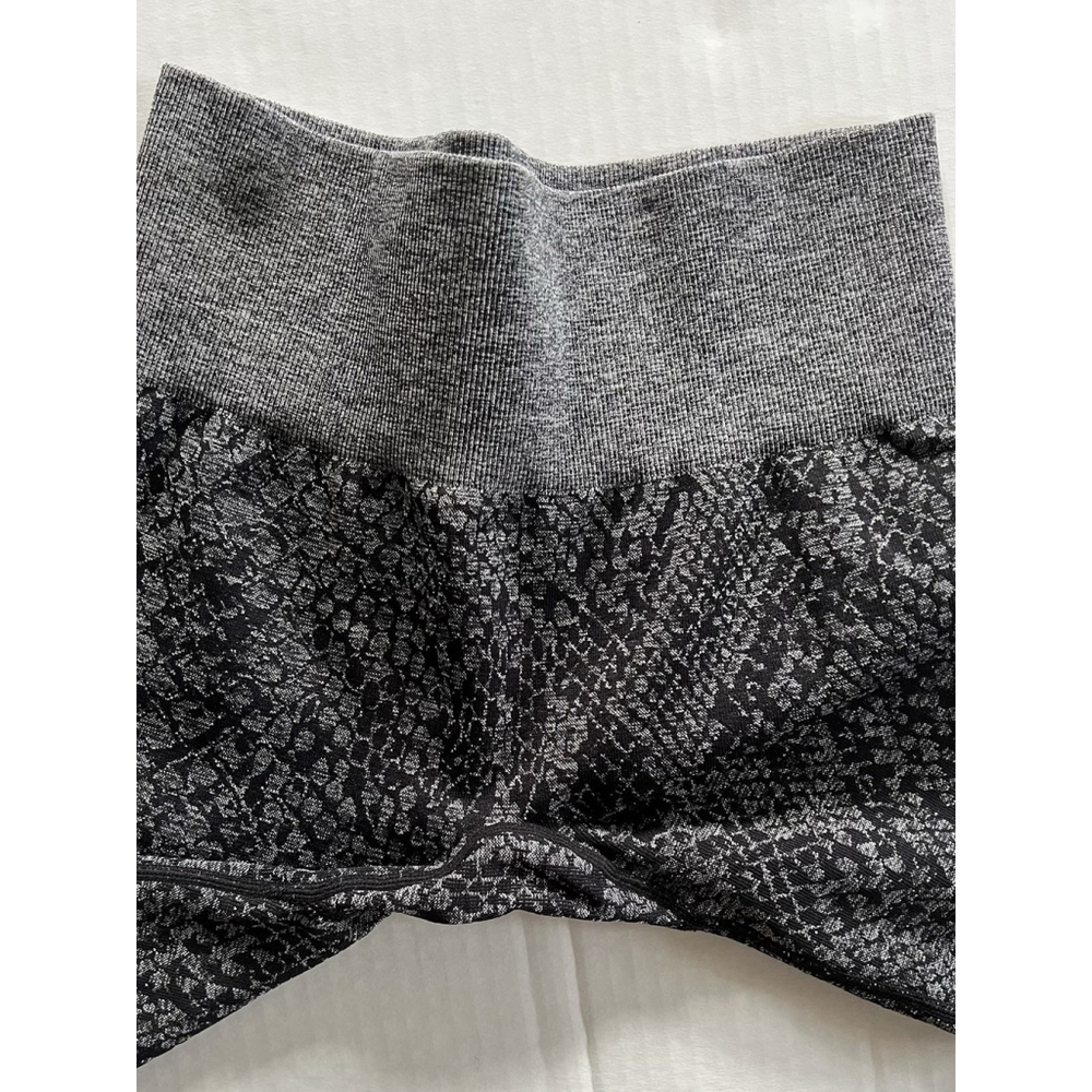 NVGTN Black & Gray Textured High-Waist Leggings - Picture 5 of 8